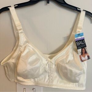 Bali Women’s Sz 42C Cream Double All Around Support Wirefree Bra M-Frame Cup NEW
